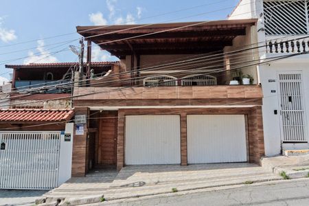 Casa à venda com 200m², 3 quartos e 3 vagasFachada 