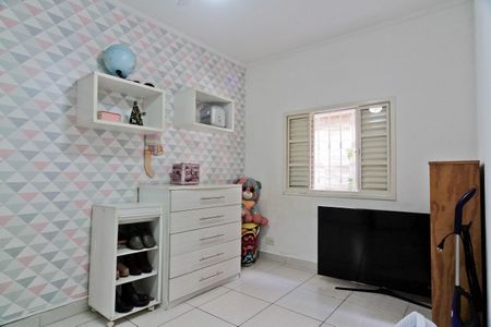 Casa à venda com 200m², 3 quartos e 3 vagasQuarto 2