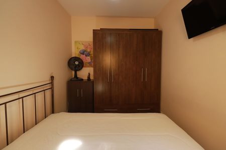 Casa à venda com 239m², 3 quartos e 3 vagasQuarto 2