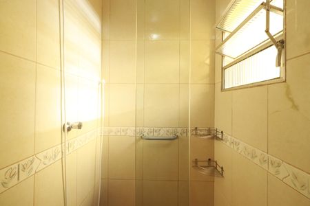 Casa à venda com 239m², 3 quartos e 3 vagasBanheiro Social