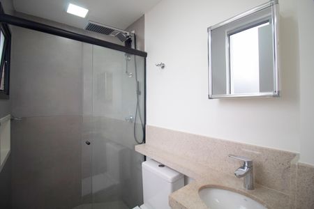 Apartamento para alugar com 50m², 2 quartos e 1 vaga Apartamento para alugar com 50m², 2 quartos e 1 vagaBanheiro social