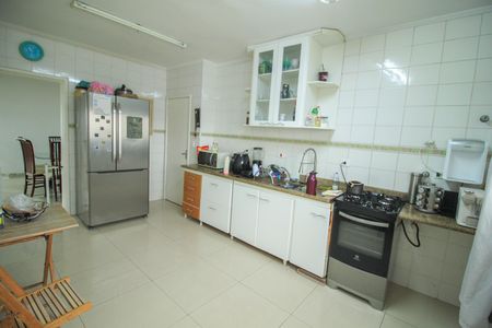 Apartamento para alugar com 340m², 3 quartos e 3 vagasCozinha