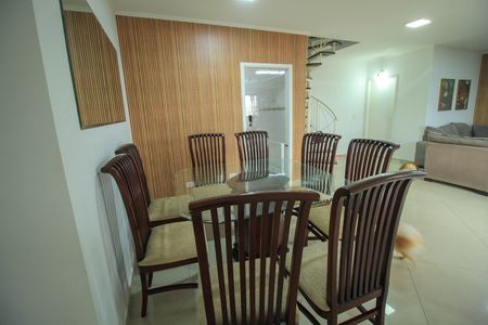 Apartamento para alugar com 340m², 3 quartos e 3 vagasSala