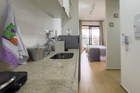 Cozinha de kitnet/studio para alugar com 1 quarto, 27m² em Vila Mariana, São Paulo