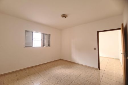 Casa à venda com 250m², 3 quartos e 4 vagasEdicula