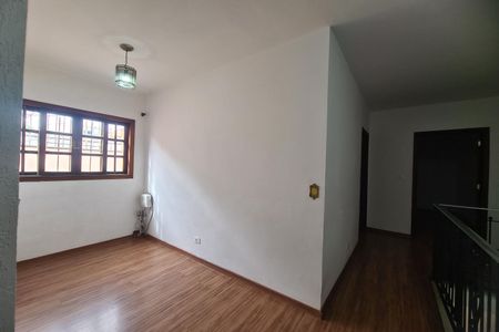 Casa à venda com 250m², 3 quartos e 4 vagasCorredor dos Quartos