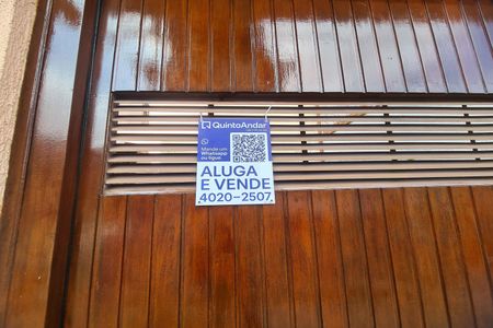 Casa à venda com 250m², 3 quartos e 4 vagasPlaca