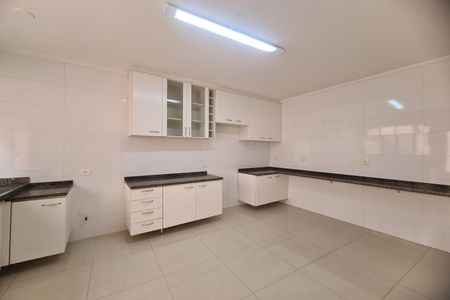 Casa à venda com 250m², 3 quartos e 4 vagasCozinha