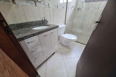 Casa à venda com 250m², 3 quartos e 4 vagasBanheiro Social