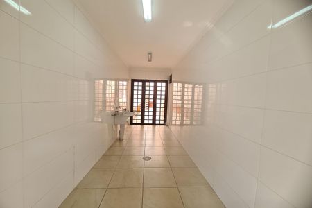 Casa à venda com 250m², 3 quartos e 4 vagasÁrea de Serviço
