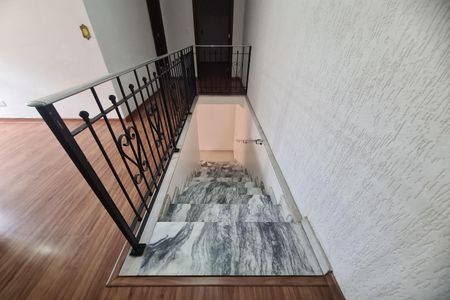 Casa à venda com 250m², 3 quartos e 4 vagasCorredor dos Quartos