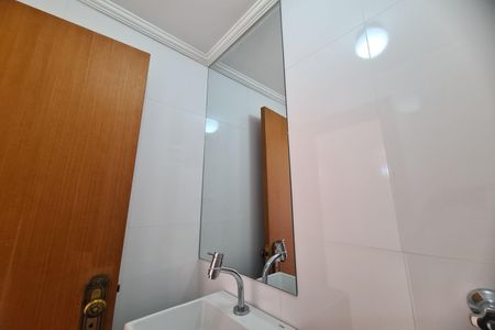 Casa à venda com 250m², 3 quartos e 4 vagasLavabo