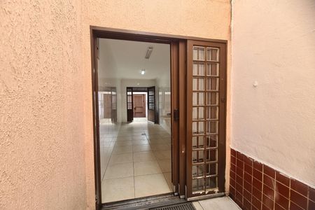 Casa à venda com 250m², 3 quartos e 4 vagasÁrea de Serviço