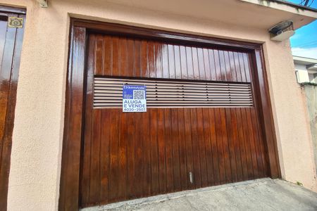 Casa à venda com 250m², 3 quartos e 4 vagasPlaca