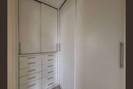 Apartamento à venda com 270m², 3 quartos e 4 vagasCloset Suíte
