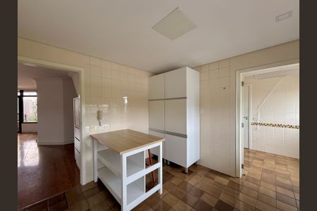 Apartamento à venda com 270m², 3 quartos e 4 vagasCozinha 