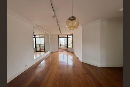 Apartamento à venda com 270m², 3 quartos e 4 vagasSala