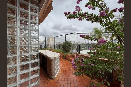 Apartamento à venda com 270m², 3 quartos e 4 vagasVaranda 