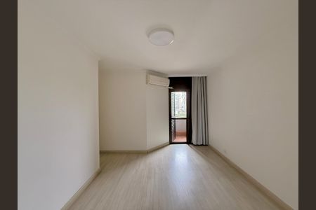 Apartamento à venda com 270m², 3 quartos e 4 vagasSuíte