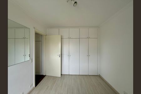 Apartamento à venda com 270m², 3 quartos e 4 vagasQuarto 2