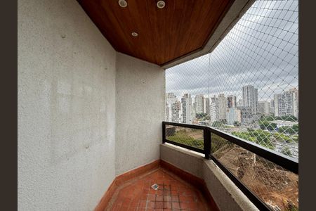 Apartamento à venda com 270m², 3 quartos e 4 vagasSacada