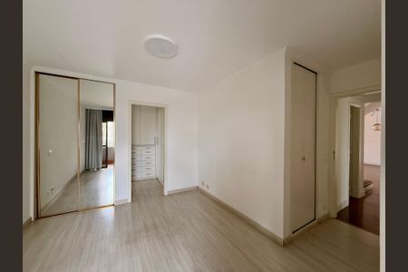 Apartamento à venda com 270m², 3 quartos e 4 vagasSuíte