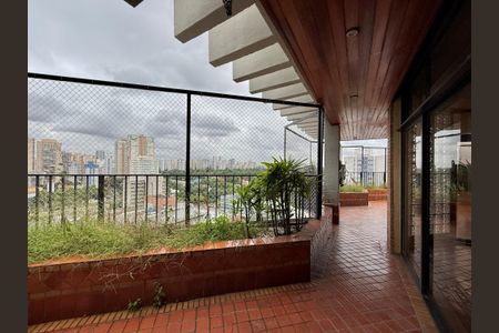 Apartamento à venda com 270m², 3 quartos e 4 vagasVaranda 