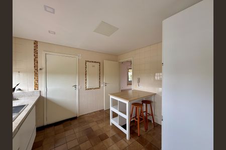 Apartamento à venda com 270m², 3 quartos e 4 vagasCozinha 