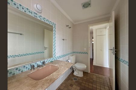 Apartamento à venda com 270m², 3 quartos e 4 vagasBanheiro Social 