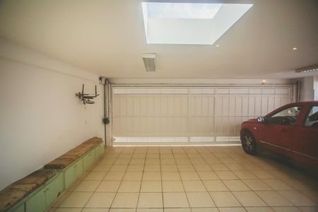 Casa à venda com 316m², 6 quartos e 3 vagasVista