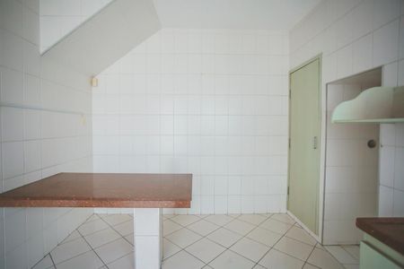 Casa à venda com 316m², 6 quartos e 3 vagasCozinha