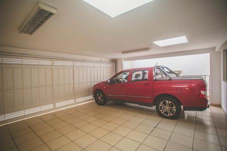 Casa à venda com 316m², 6 quartos e 3 vagasGaragem