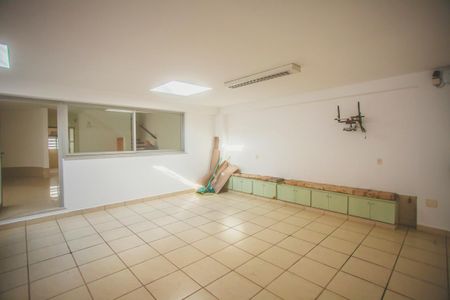 Casa à venda com 316m², 6 quartos e 3 vagasGaragem