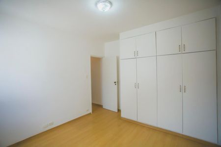 Casa à venda com 316m², 6 quartos e 3 vagasQuarto 1