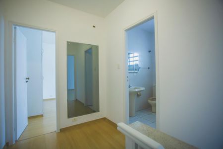 Casa à venda com 316m², 6 quartos e 3 vagasCorredor - Quartos