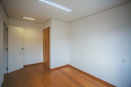 Casa à venda com 316m², 6 quartos e 3 vagasQuarto 4