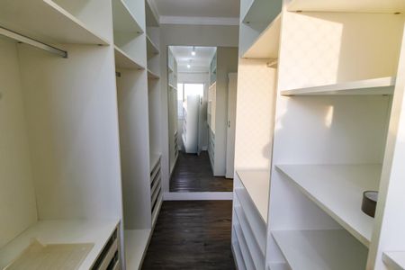 Apartamento para alugar com 95m², 2 quartos e 2 vagas Apartamento para alugar com 95m², 2 quartos e 2 vagasCloset da suíte