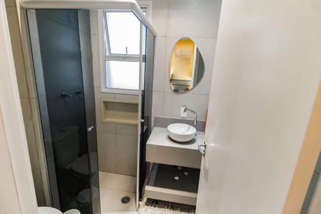 Apartamento para alugar com 95m², 2 quartos e 2 vagas Apartamento para alugar com 95m², 2 quartos e 2 vagasBanheiro Corredor