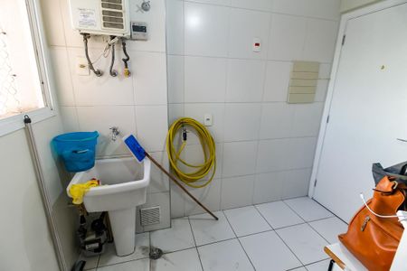 Apartamento para alugar com 95m², 2 quartos e 2 vagas Apartamento para alugar com 95m², 2 quartos e 2 vagasÁrea de Serviço