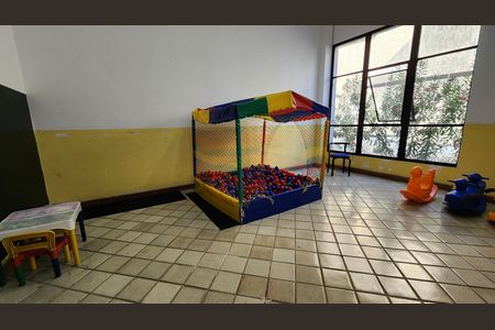 Apartamento para alugar com 44m², 1 quarto e 1 vaga Apartamento para alugar com 44m², 1 quarto e 1 vagaÁrea comum - jogos
