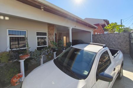 Casa à venda com 156m², 3 quartos e 5 vagasQuintal - Garagem
