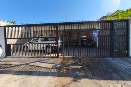 Casa à venda com 156m², 3 quartos e 5 vagasFachada