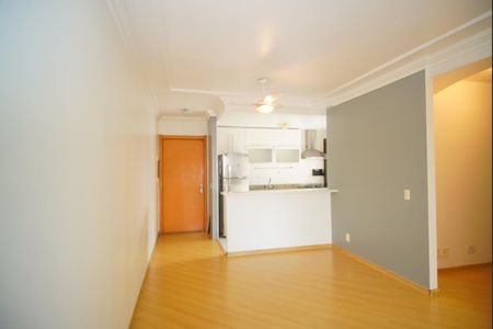 Sala de apartamento à venda com 2 quartos, 71m² em Passo da Areia, Porto Alegre