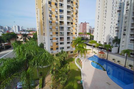 Varanda - Vista de apartamento à venda com 2 quartos, 71m² em Passo da Areia, Porto Alegre