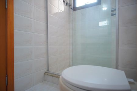 Apartamento à venda com 71m², 2 quartos e 1 vagaBanheiro da Suíte