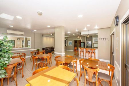 Apartamento à venda com 71m², 2 quartos e 1 vagaÁrea Comum - Salão de Festas