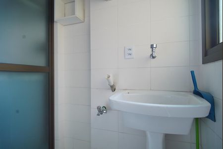 Apartamento à venda com 71m², 2 quartos e 1 vagaÁrea de Serviço