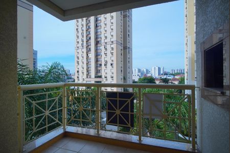Sala - Varanda de apartamento à venda com 2 quartos, 71m² em Passo da Areia, Porto Alegre