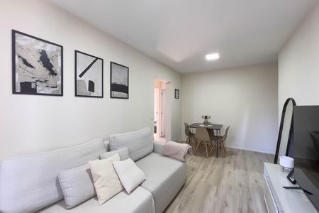 Apartamento à venda com 53m², 2 quartos e 1 vaga Apartamento à venda com 53m², 2 quartos e 1 vagaSala