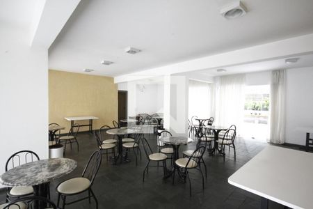Apartamento à venda com 53m², 2 quartos e 1 vaga Apartamento à venda com 53m², 2 quartos e 1 vagaSalão de festas
